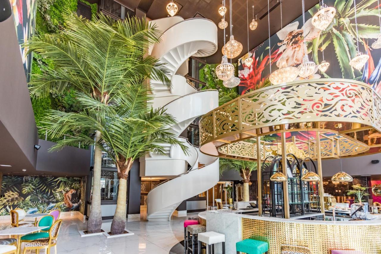 Hotel Sky Sandton Йоханесбург Екстериор снимка