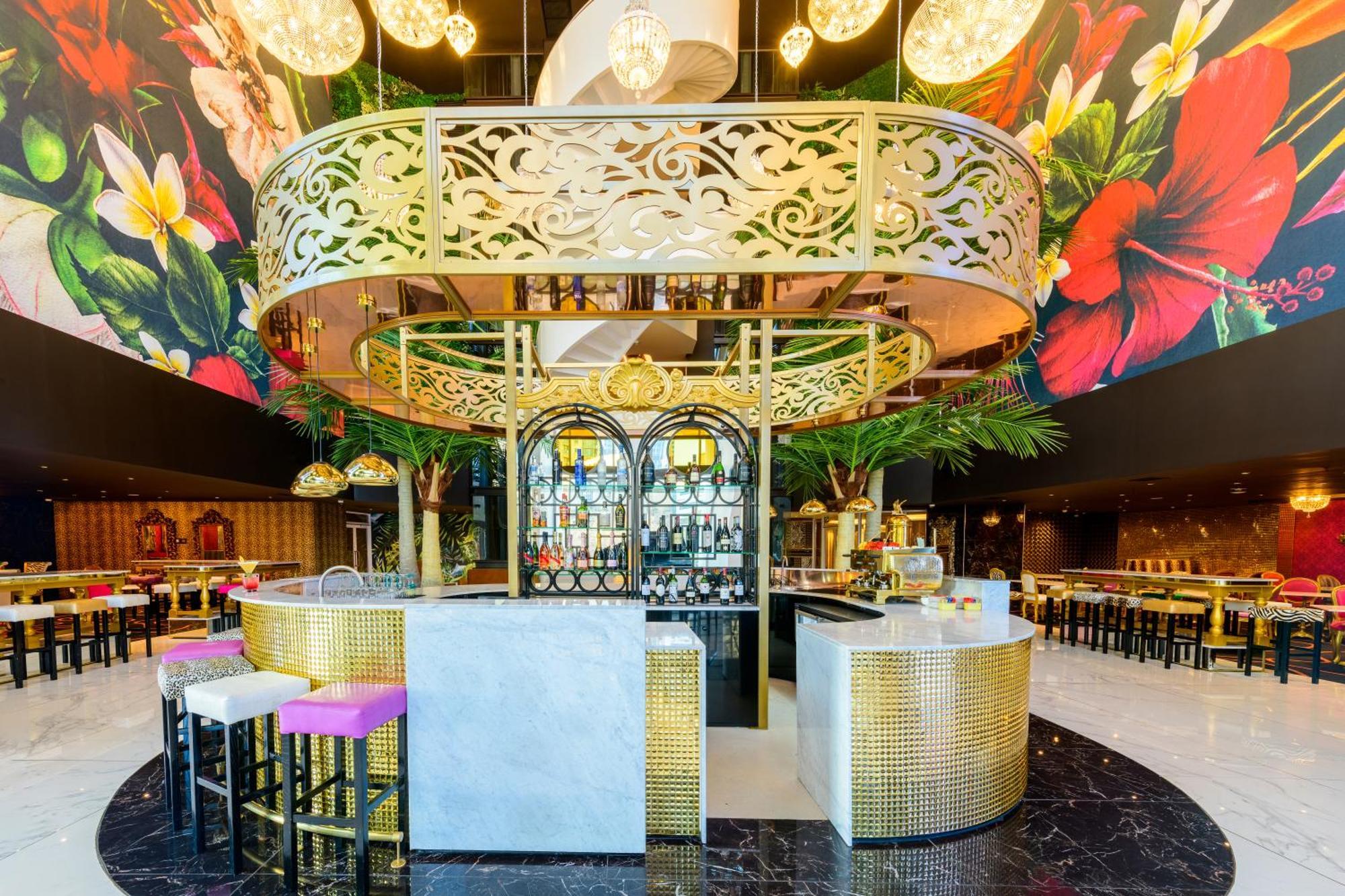 Hotel Sky Sandton Йоханесбург Екстериор снимка