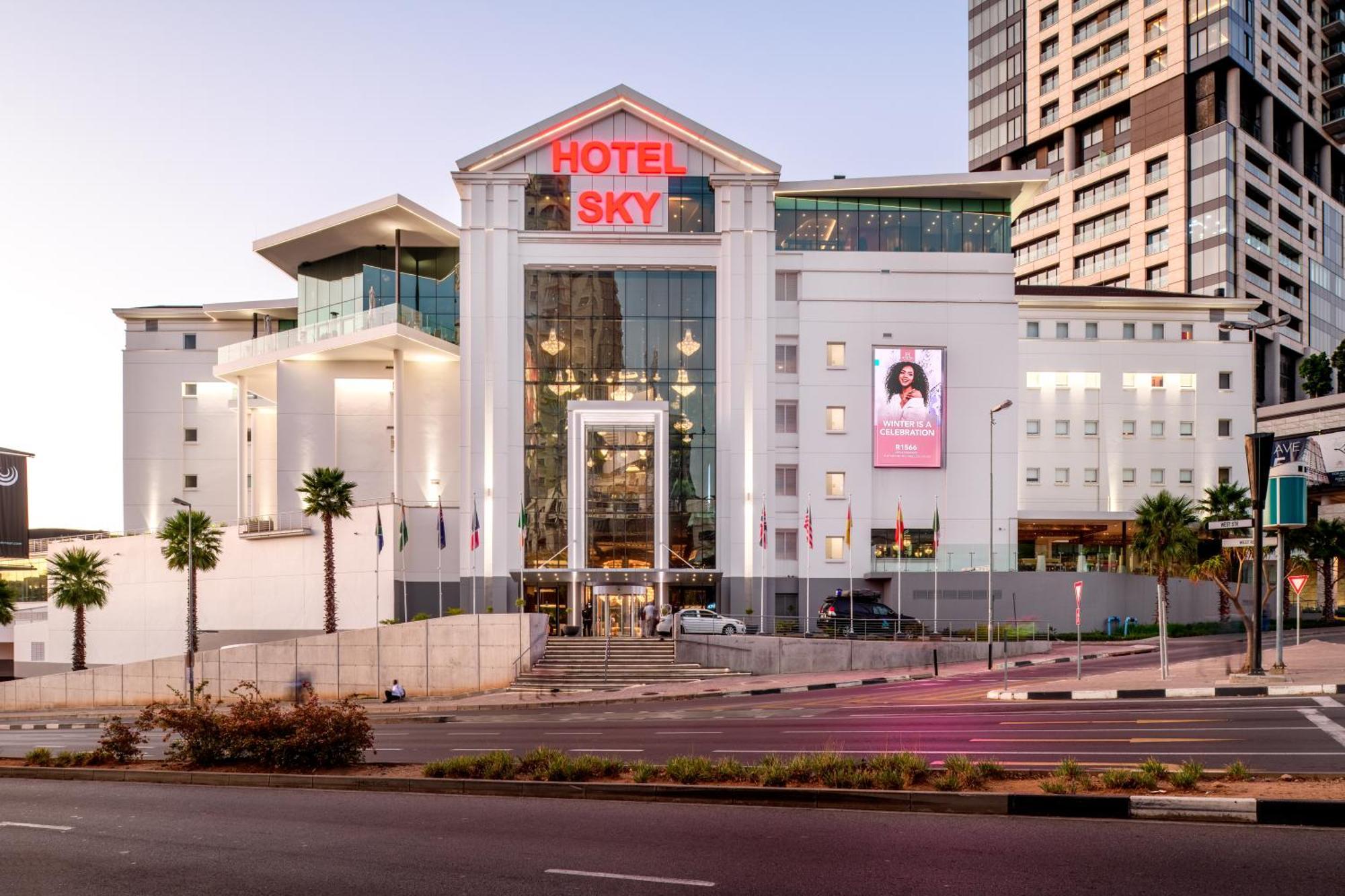 Hotel Sky Sandton Йоханесбург Екстериор снимка