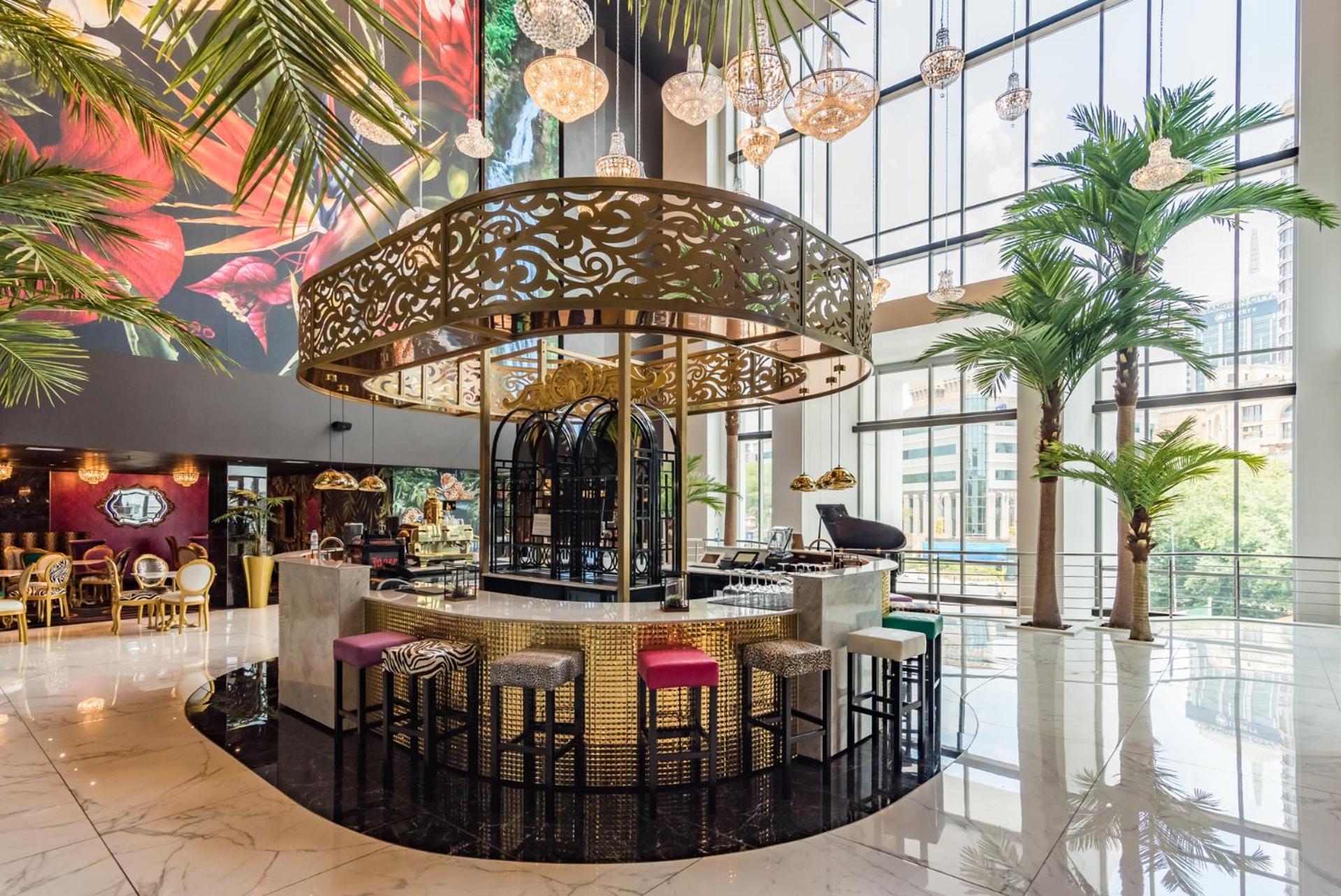 Hotel Sky Sandton Йоханесбург Екстериор снимка