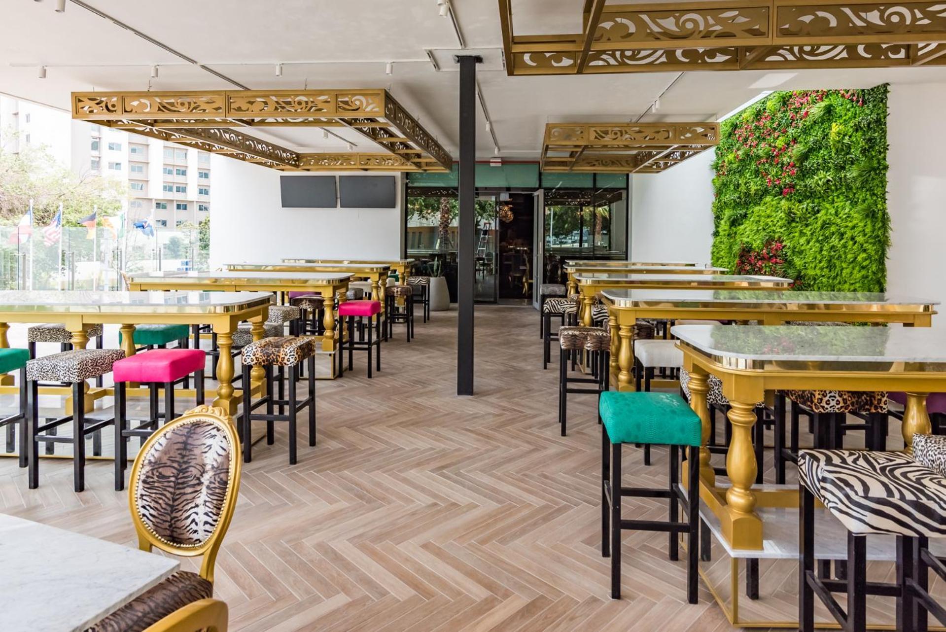 Hotel Sky Sandton Йоханесбург Екстериор снимка