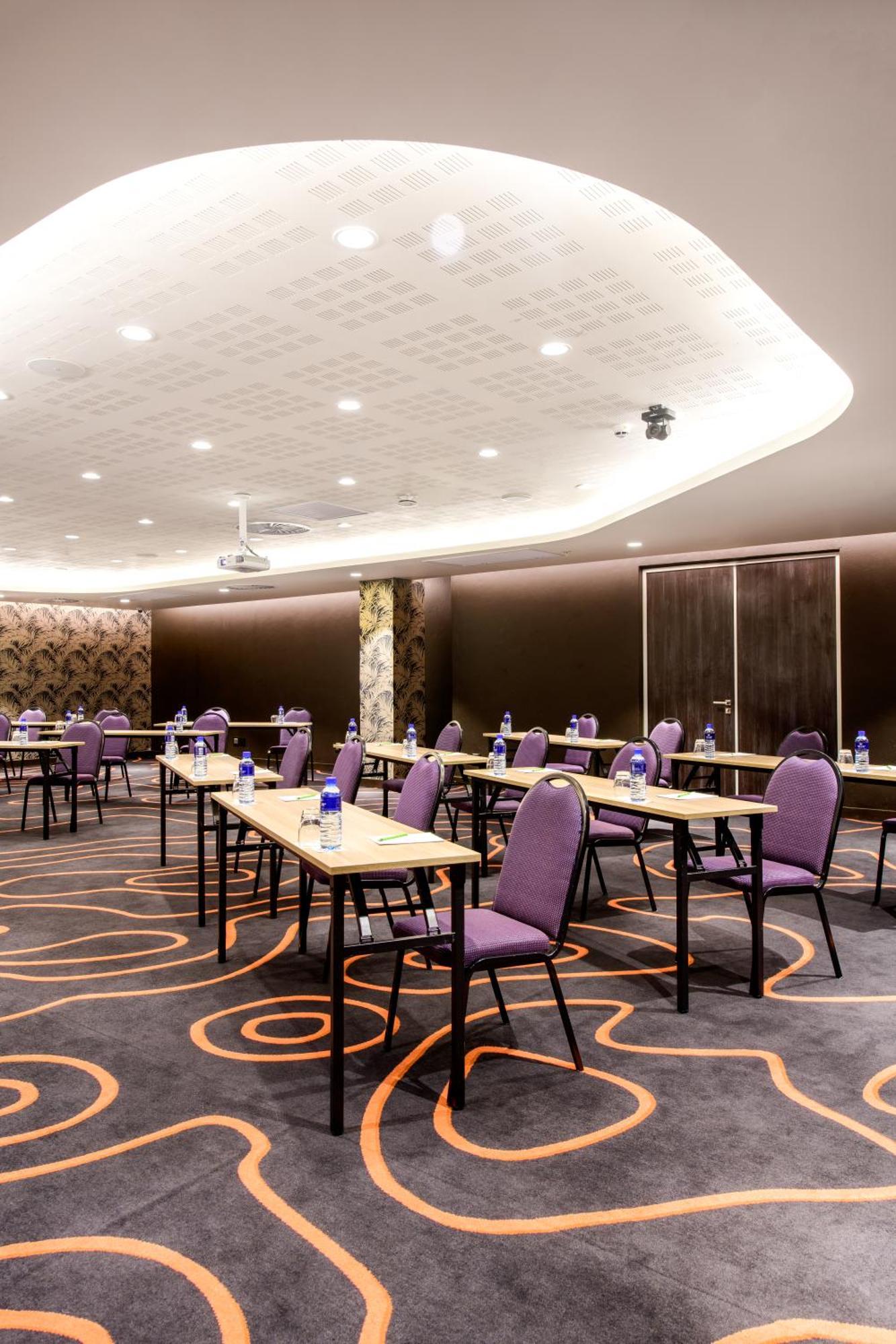 Hotel Sky Sandton Йоханесбург Екстериор снимка