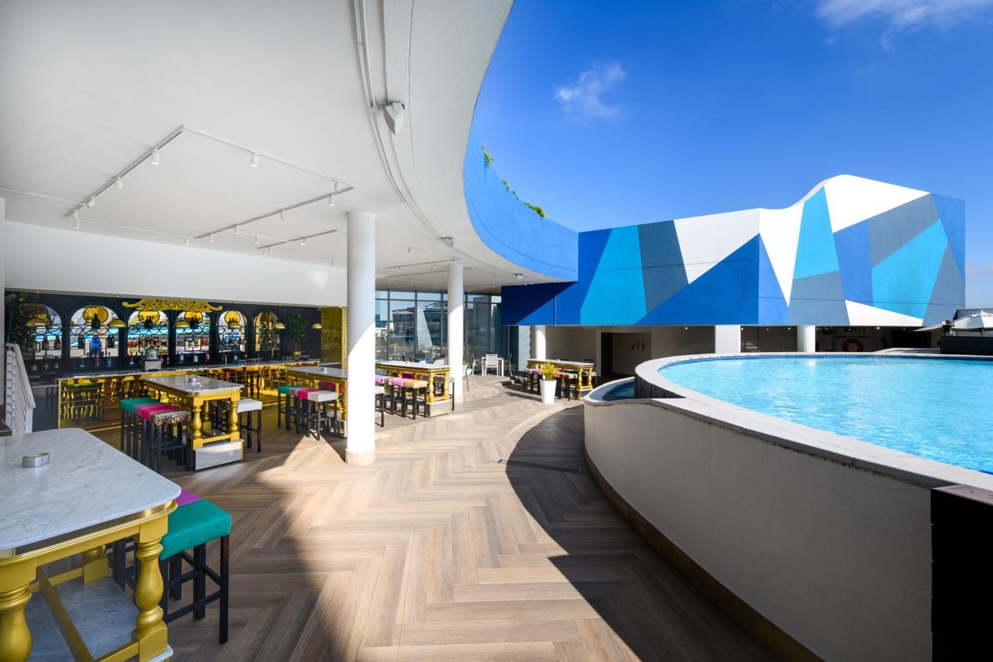 Hotel Sky Sandton Йоханесбург Екстериор снимка