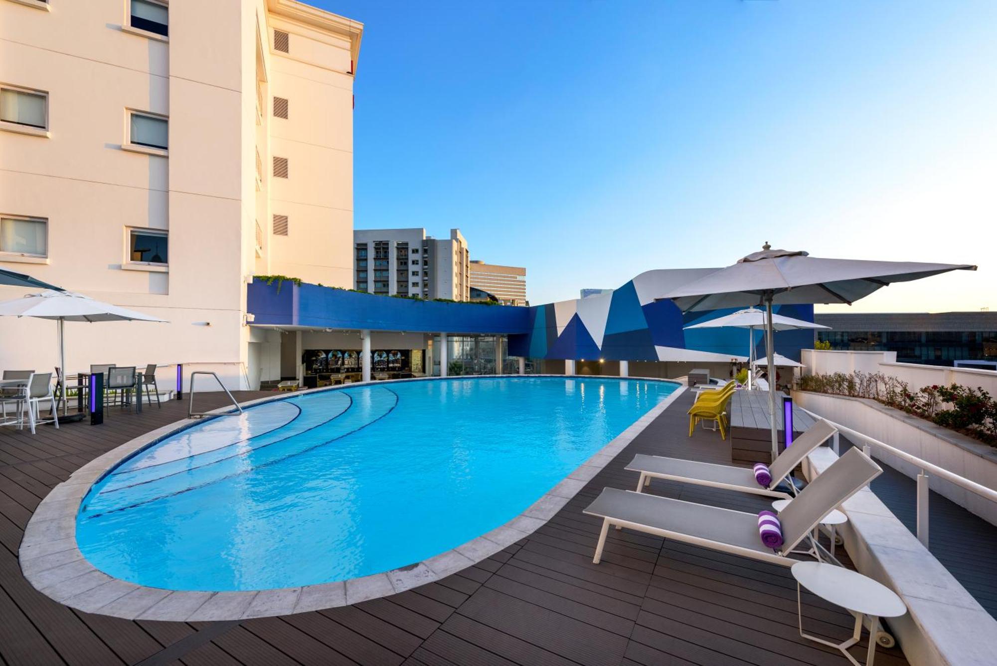 Hotel Sky Sandton Йоханесбург Екстериор снимка