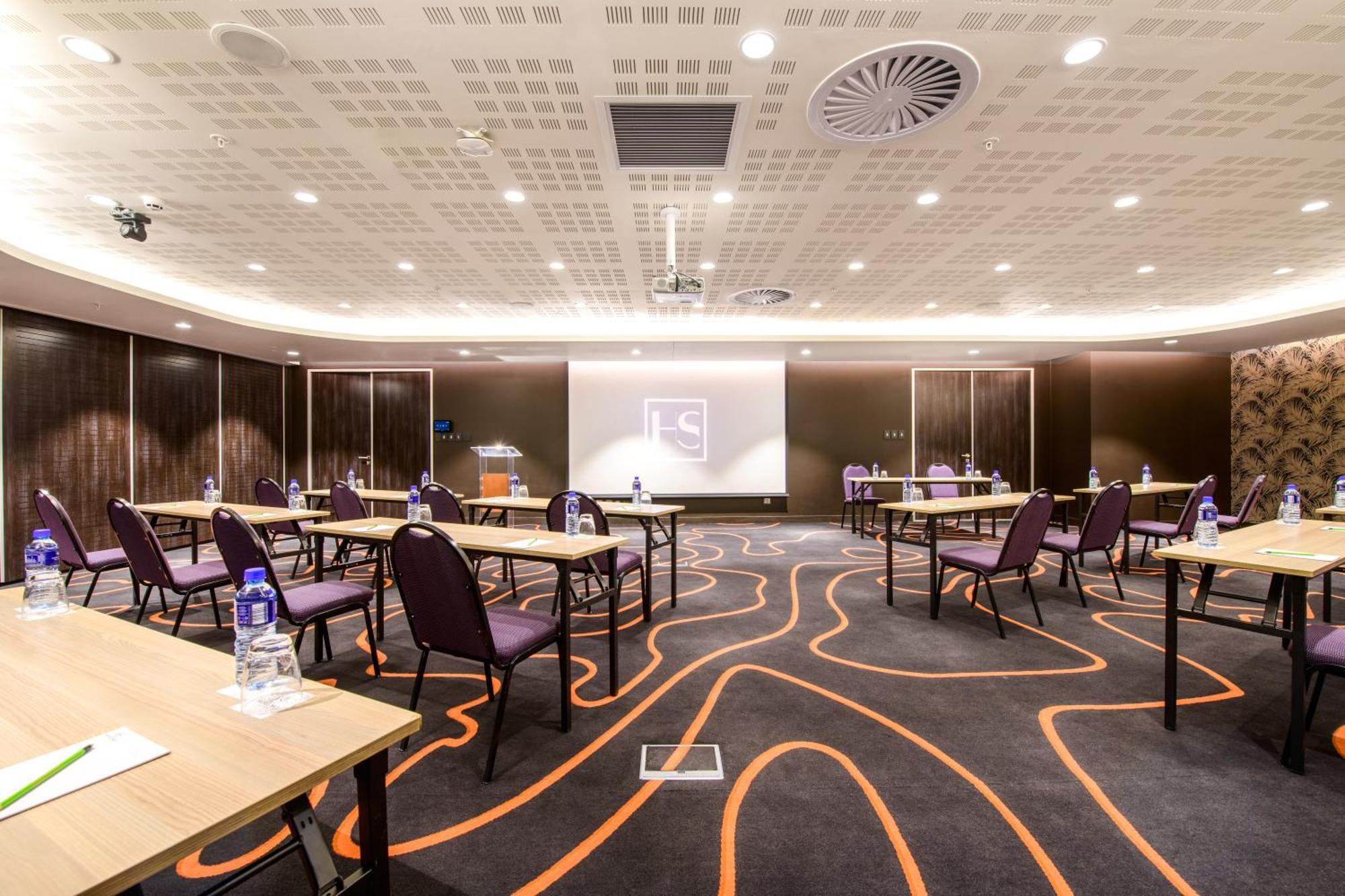 Hotel Sky Sandton Йоханесбург Екстериор снимка