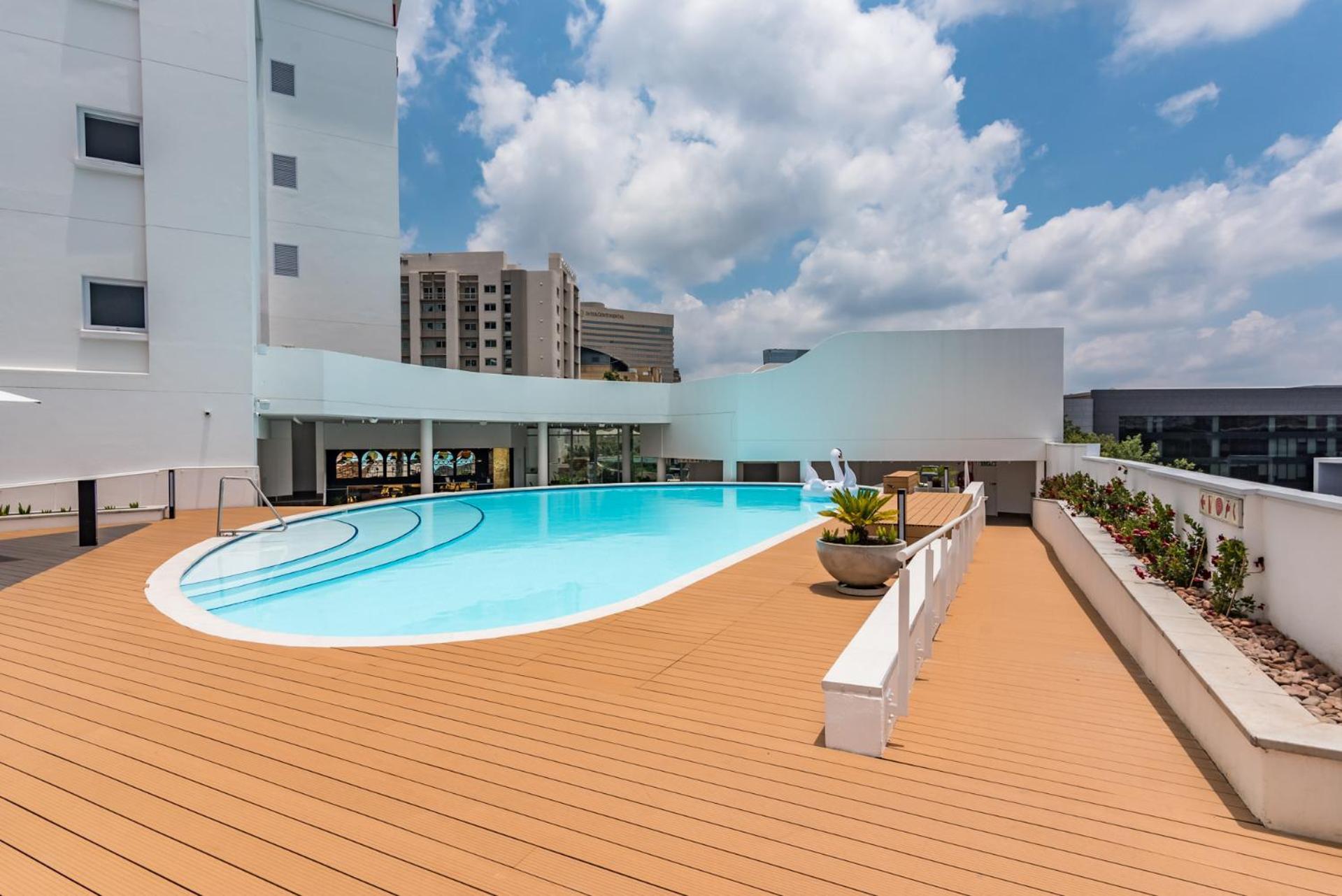 Hotel Sky Sandton Йоханесбург Екстериор снимка